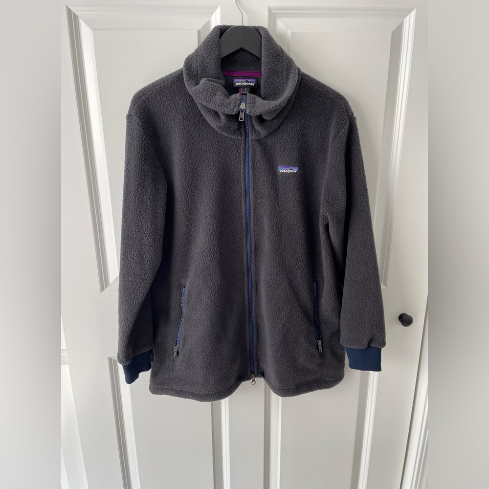 Patagonia Synchilla Lightweight Zip up Jacket oversized  Women’s size Small